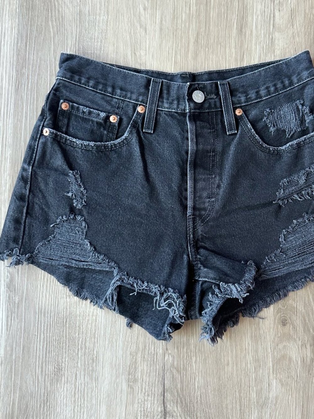 size 26 LEVI'S Denim Cut Off Shorts